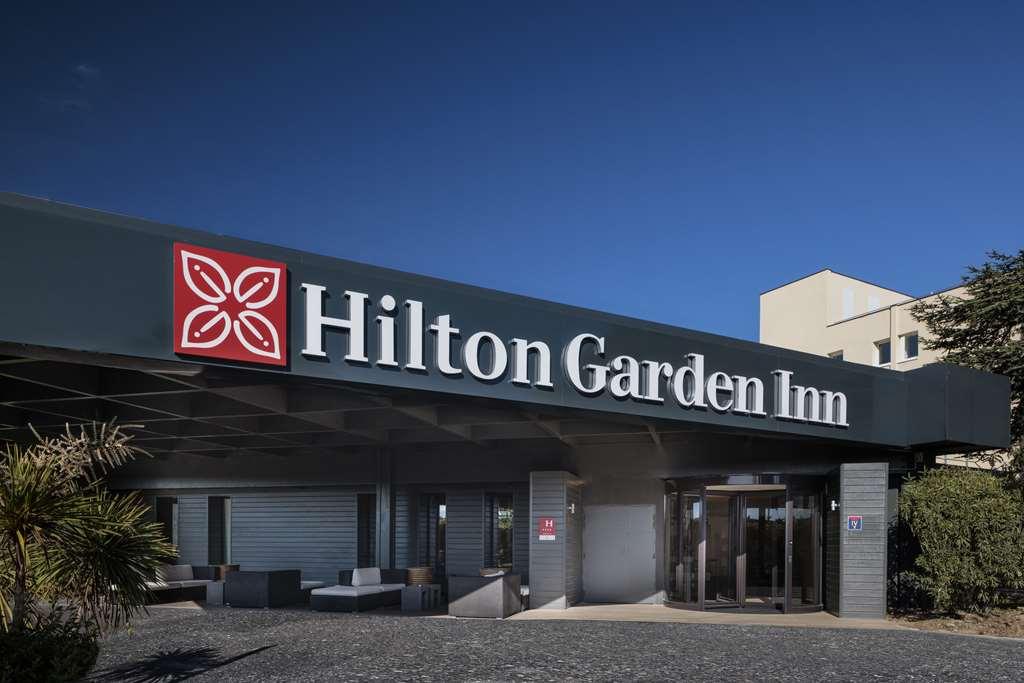 Hilton Garden Inn Marseille Provence Airport Marignane Exterior photo